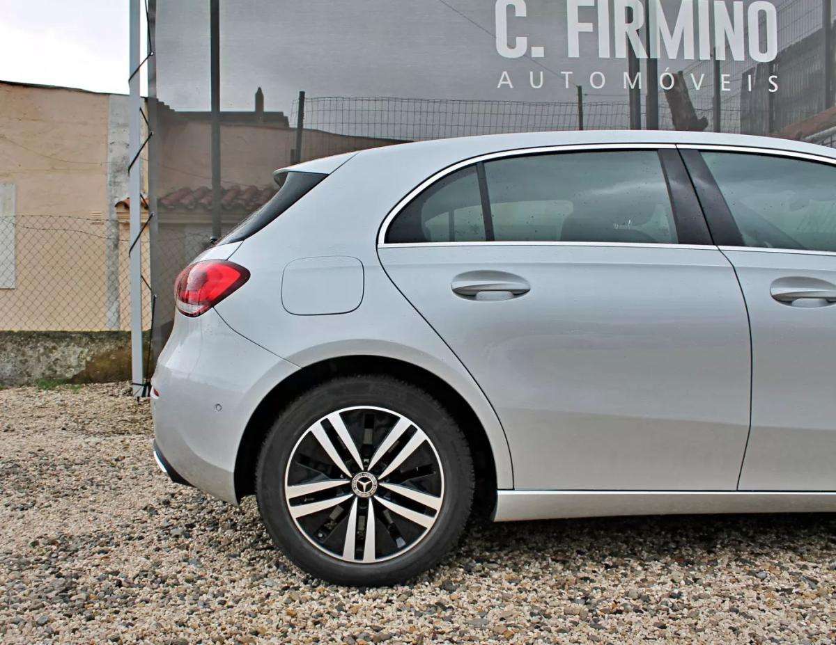 mercedes-benz-classe-a-2022-hibrido-1332cc