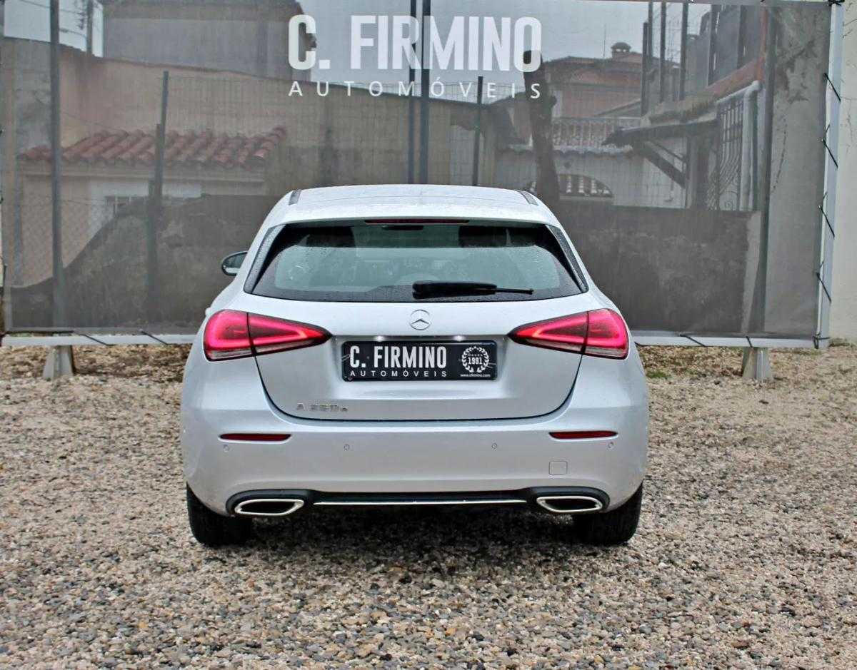 mercedes-benz-classe-a-2022-hibrido-1332cc