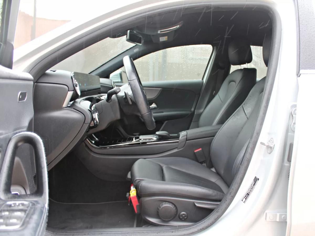 mercedes-benz-classe-a-2022-hibrido-1332cc