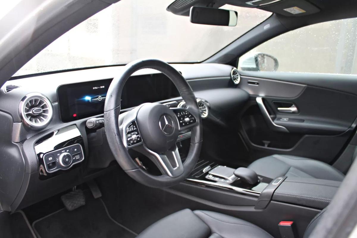 mercedes-benz-classe-a-2022-hibrido-1332cc
