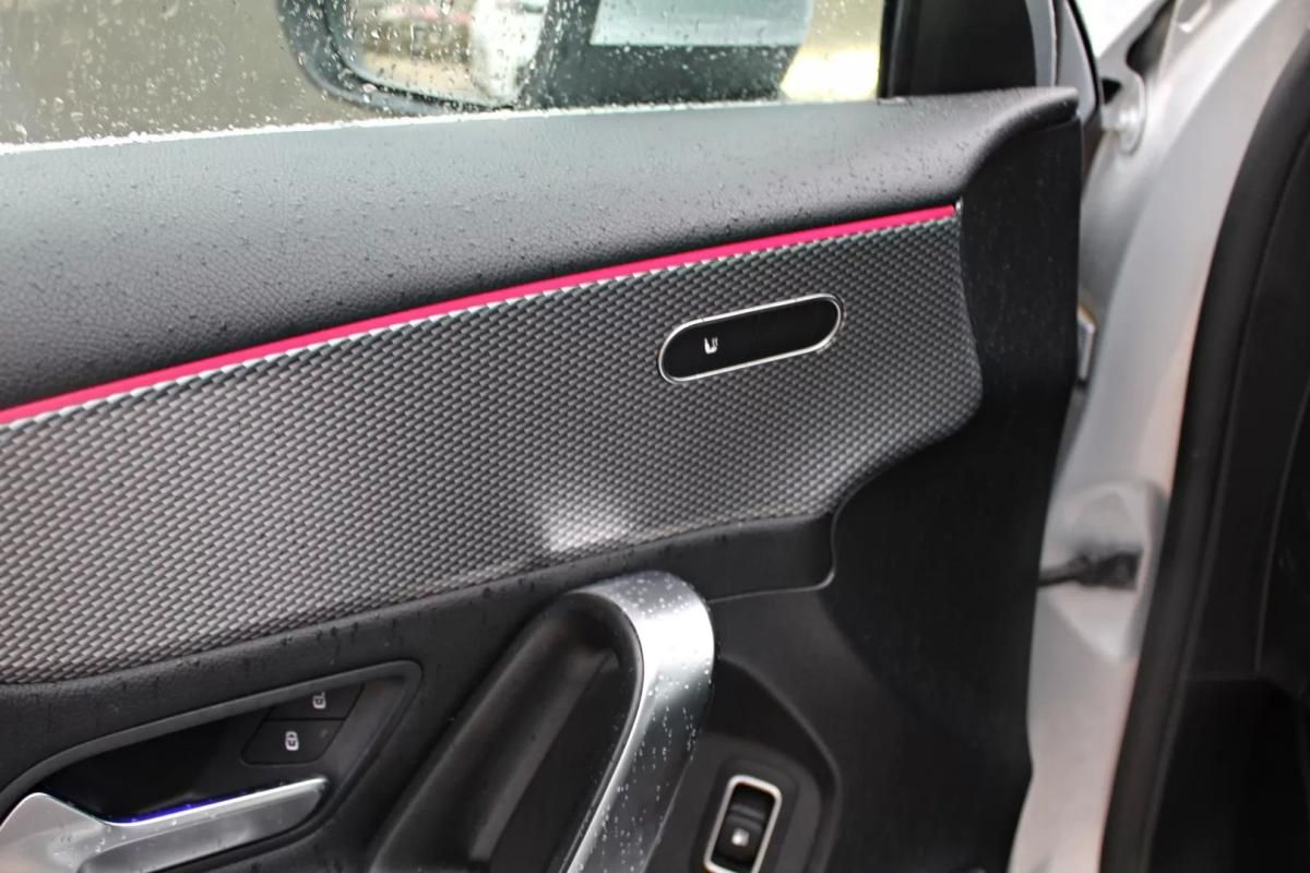 mercedes-benz-classe-a-2022-hibrido-1332cc