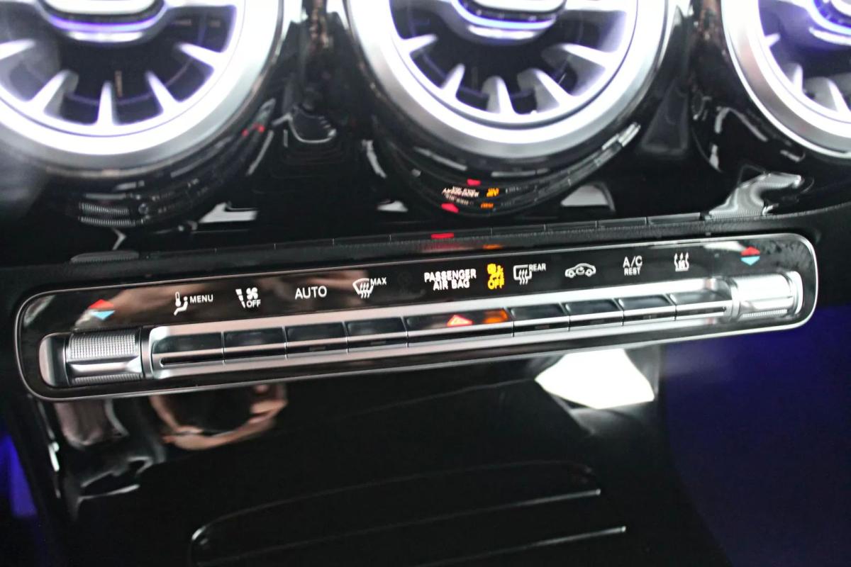 mercedes-benz-classe-a-2022-hibrido-1332cc