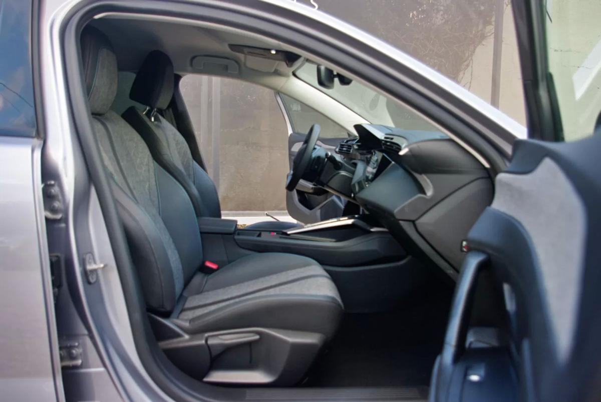 peugeot-408-2024-gasolina-1199cc