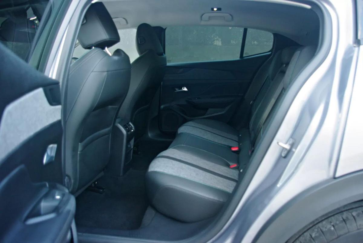 peugeot-408-2024-gasolina-1199cc