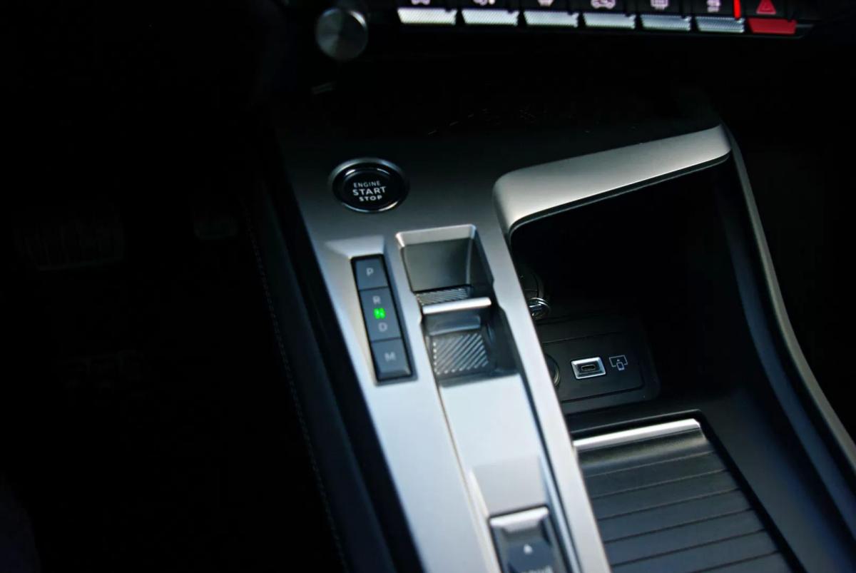 peugeot-408-2024-gasolina-1199cc