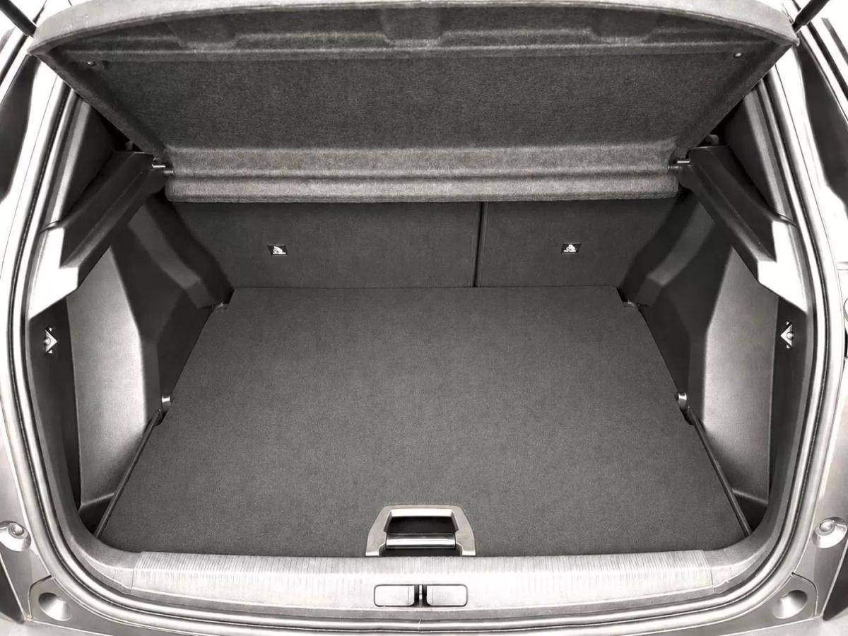 peugeot-2008-2023-gasolina-1199cc