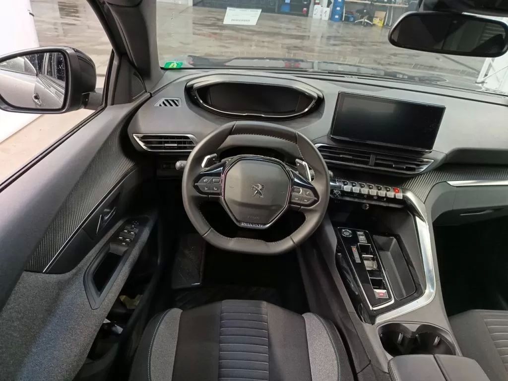 peugeot-3008-2023-hibrido-1598cc