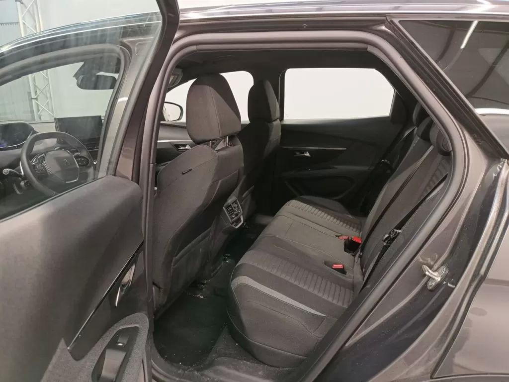 peugeot-3008-2023-hibrido-1598cc