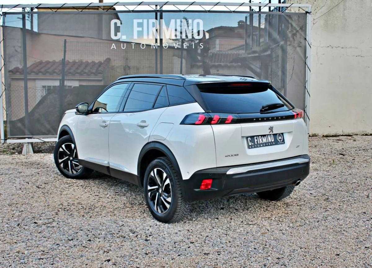peugeot-2008-2022-diesel-1499cc