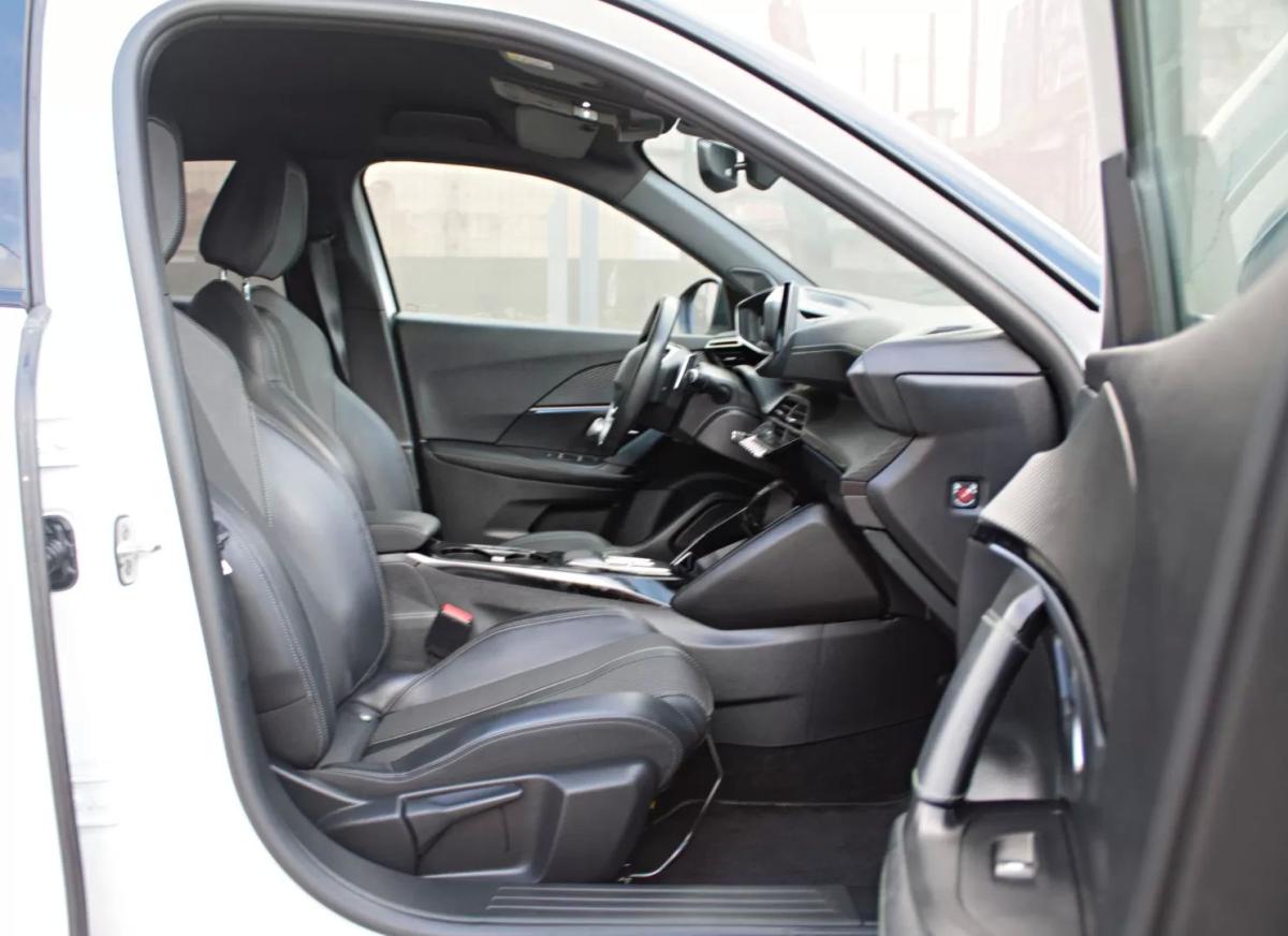 peugeot-2008-2022-diesel-1499cc