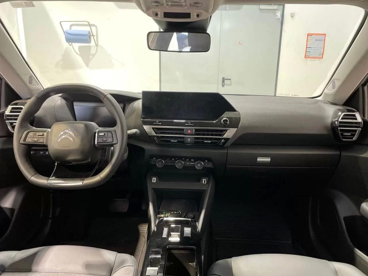 citroen-e-c4-2023-eletrico-200cc