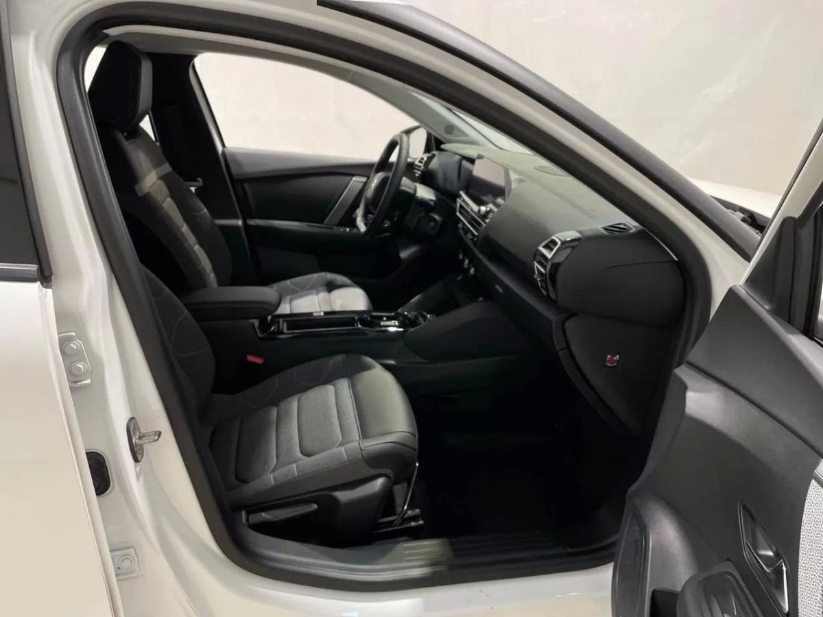 citroen-e-c4-2023-eletrico-200cc