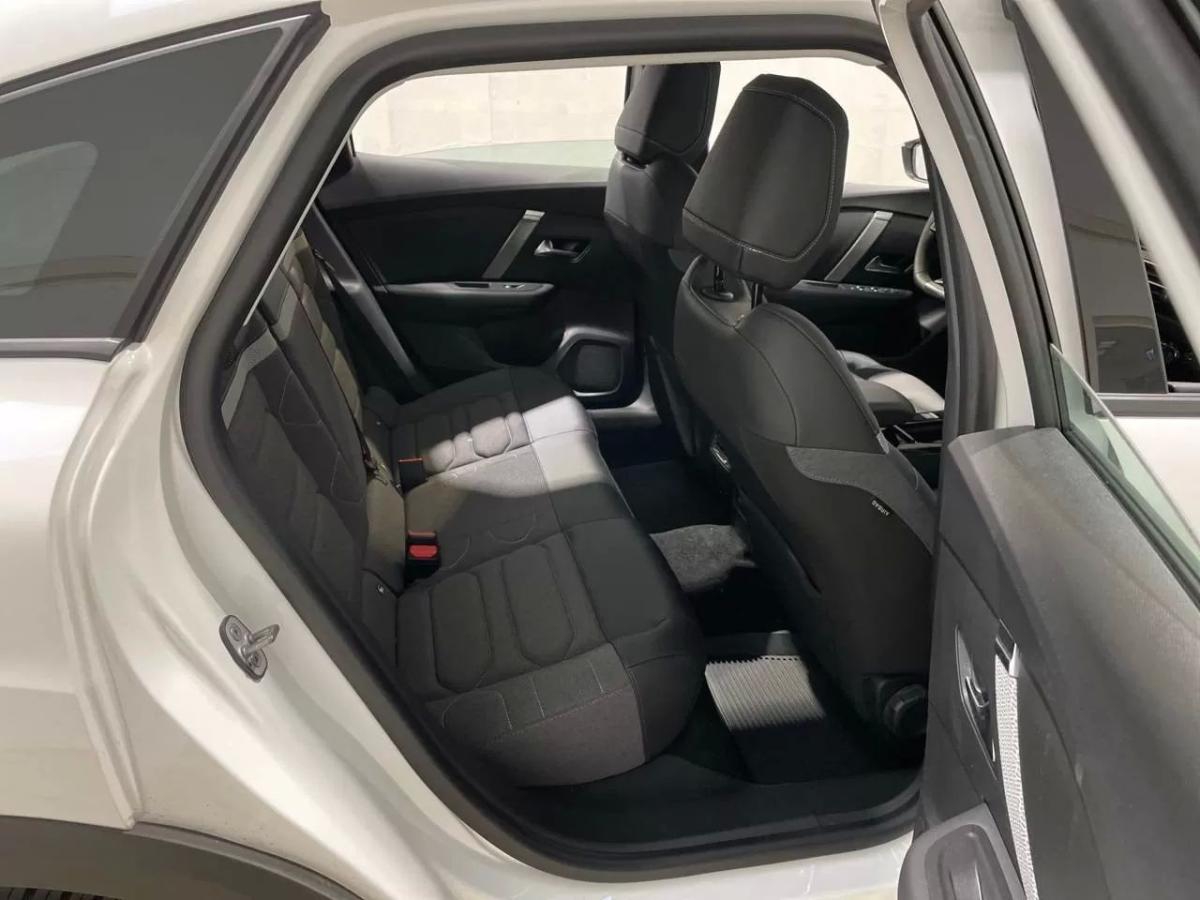 citroen-e-c4-2023-eletrico-200cc