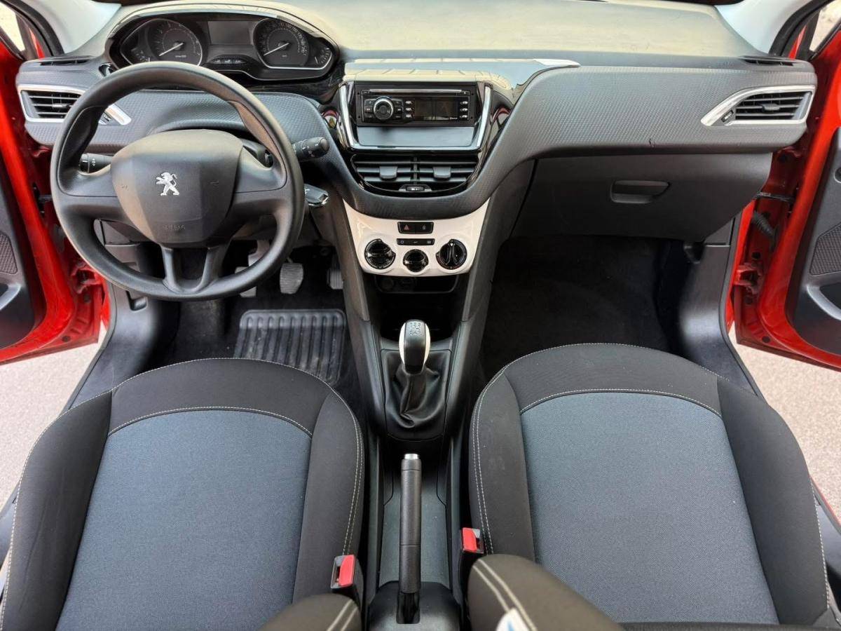 peugeot-208-2017-gasolina-1199cc
