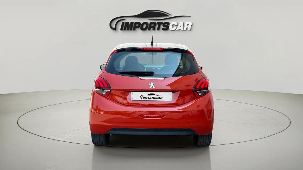 peugeot-208-2017-gasolina-1199cc
