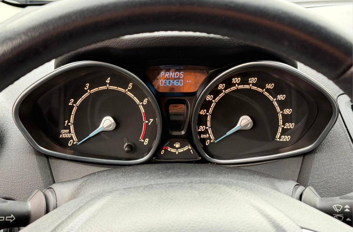 ford-fiesta-2014-gasolina-998cc