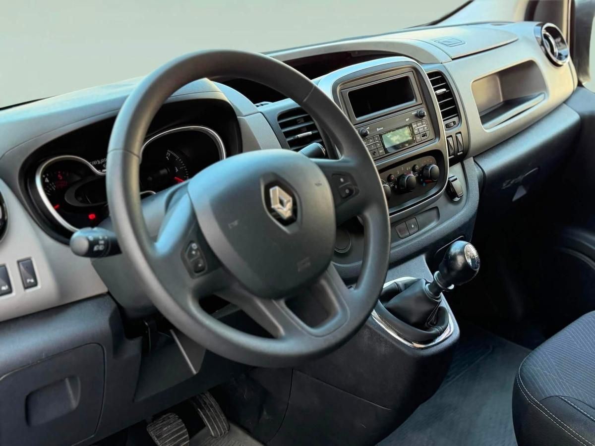 renault-trafic-2018-diesel-1598cc