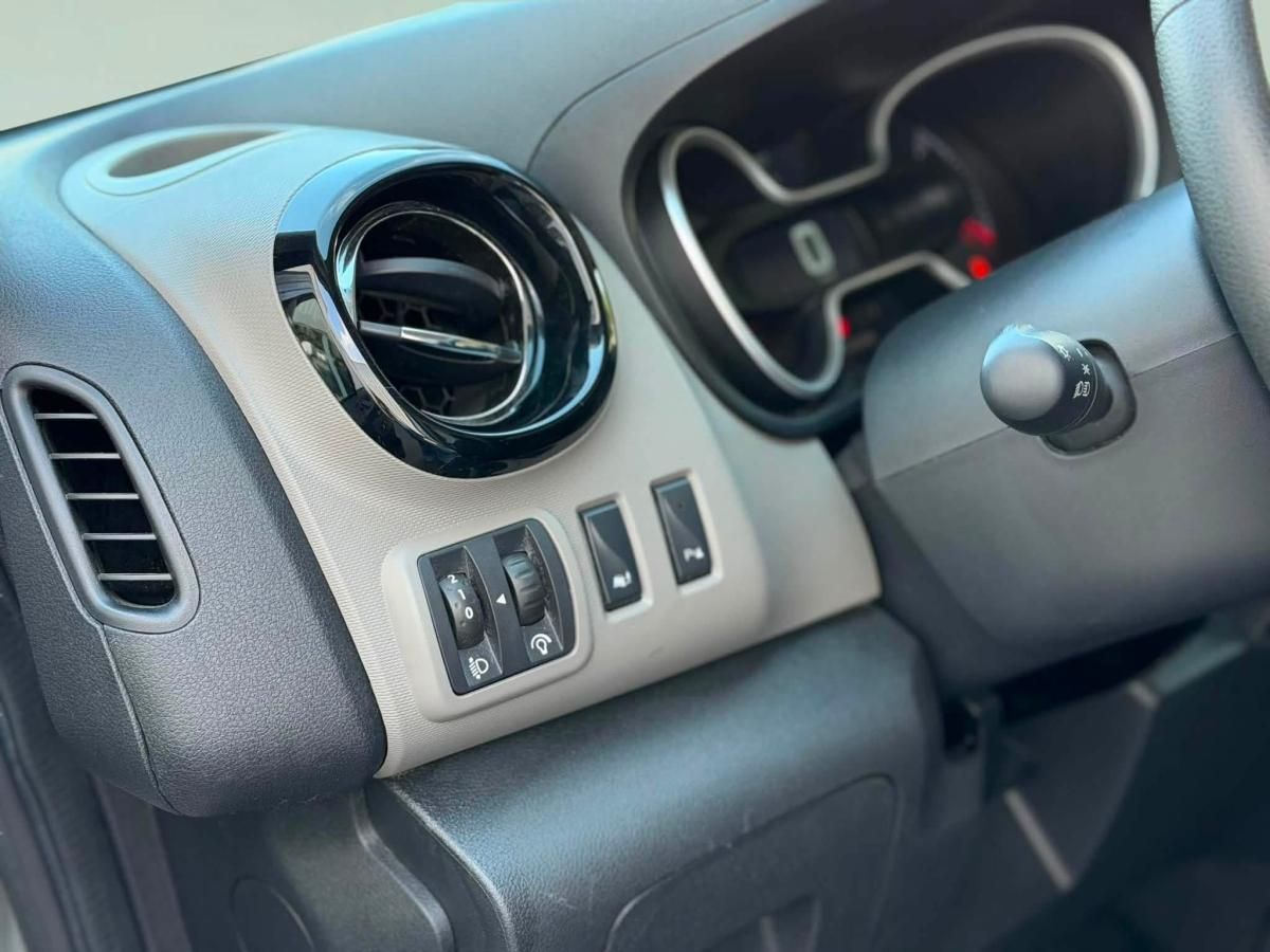 renault-trafic-2018-diesel-1598cc