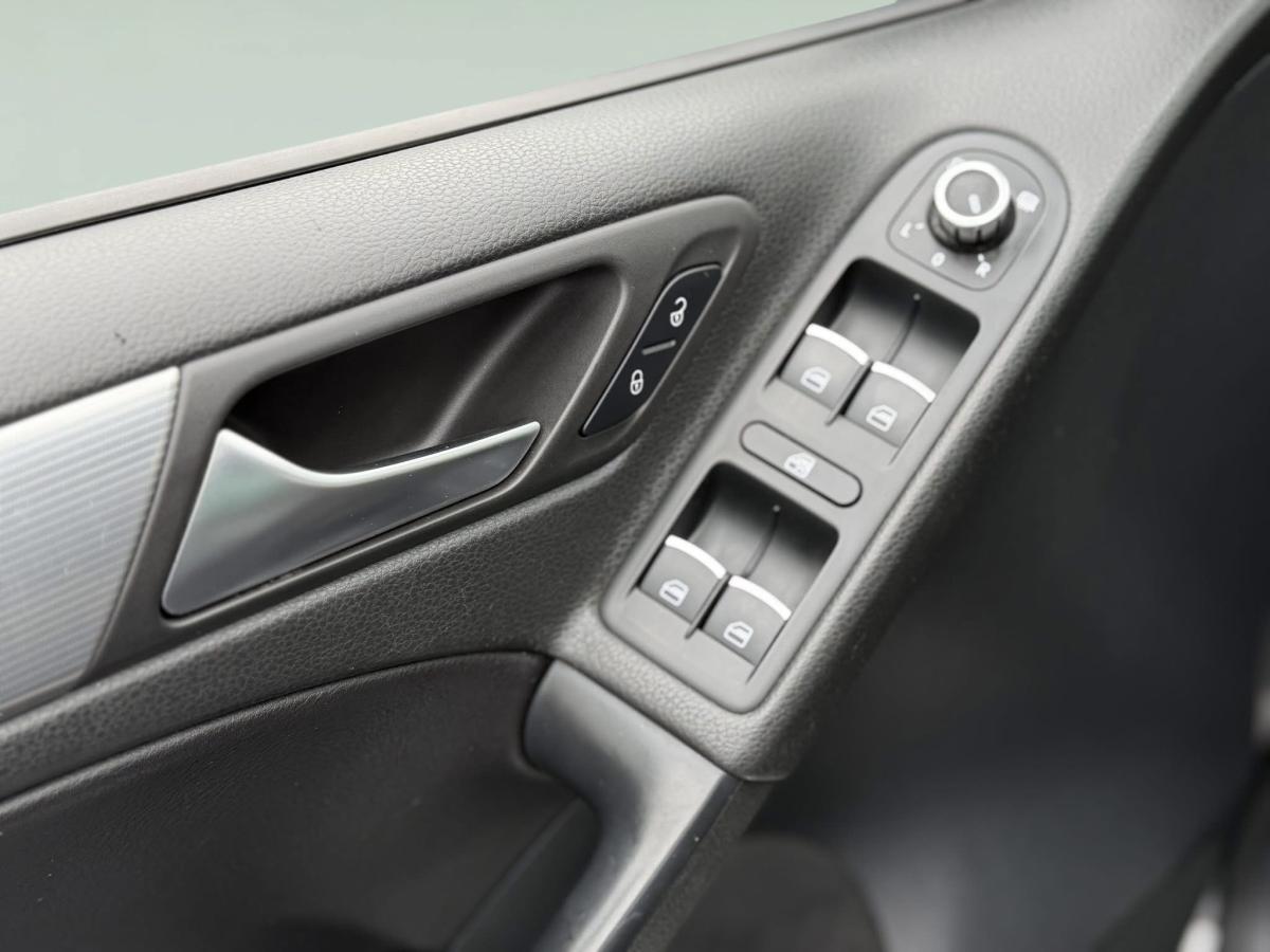 volkswagen-golf-2010-gasolina-1984cc