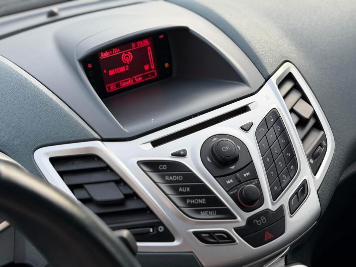 ford-fiesta-2009-gasolina-1242cc