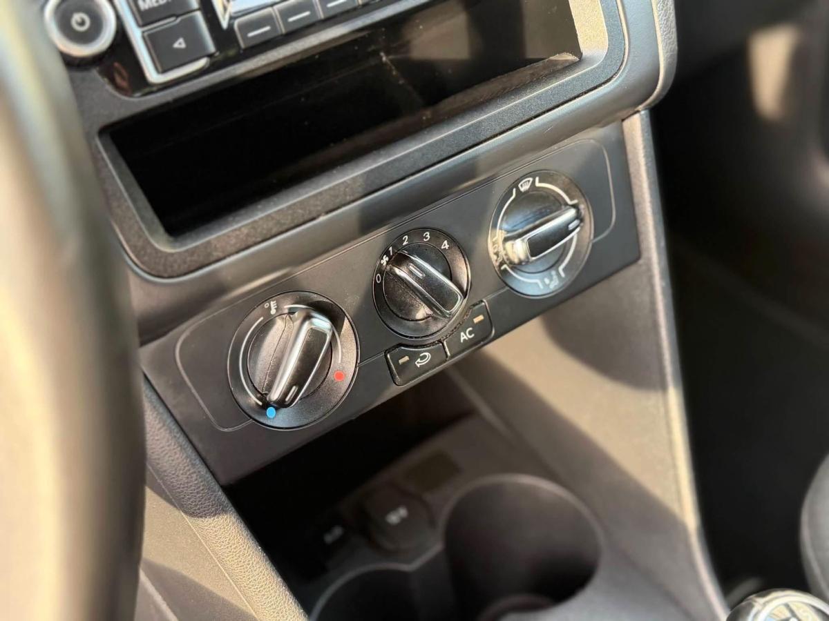 volkswagen-polo-2011-diesel-1199cc