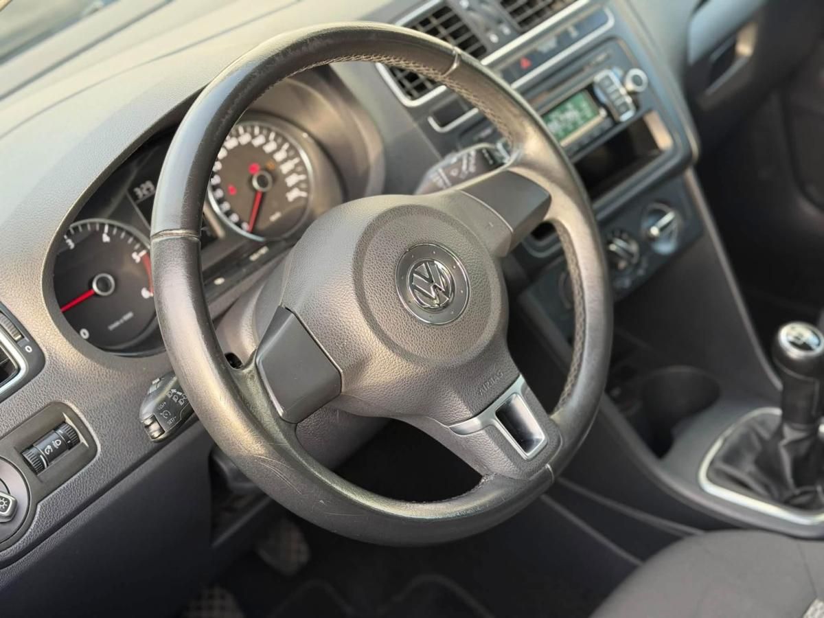 volkswagen-polo-2011-diesel-1199cc