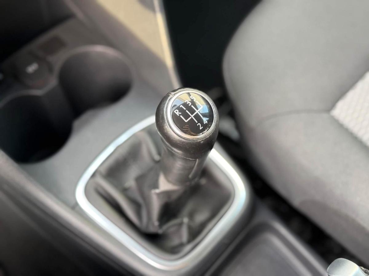 volkswagen-polo-2011-diesel-1199cc