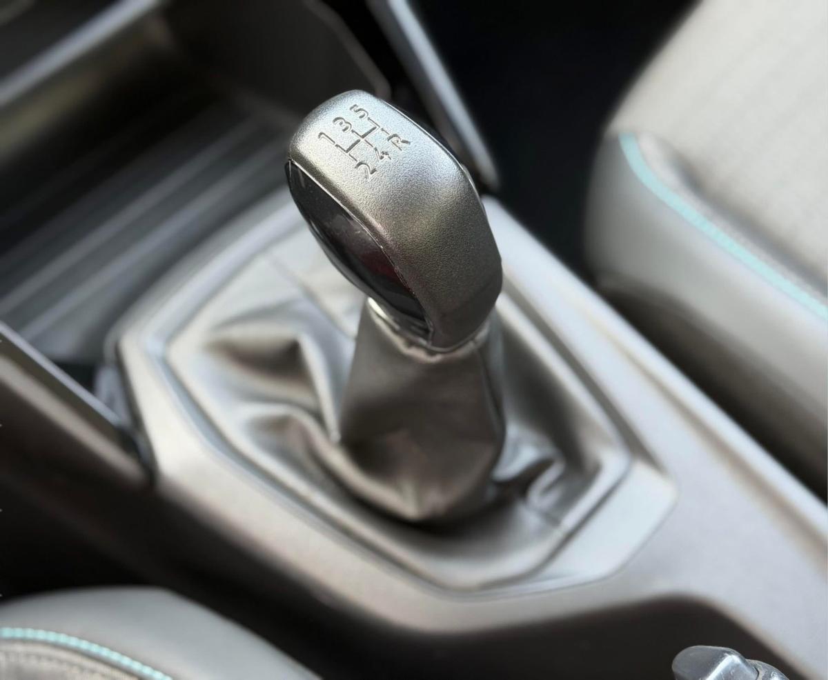peugeot-208-2020-gasolina-1199cc