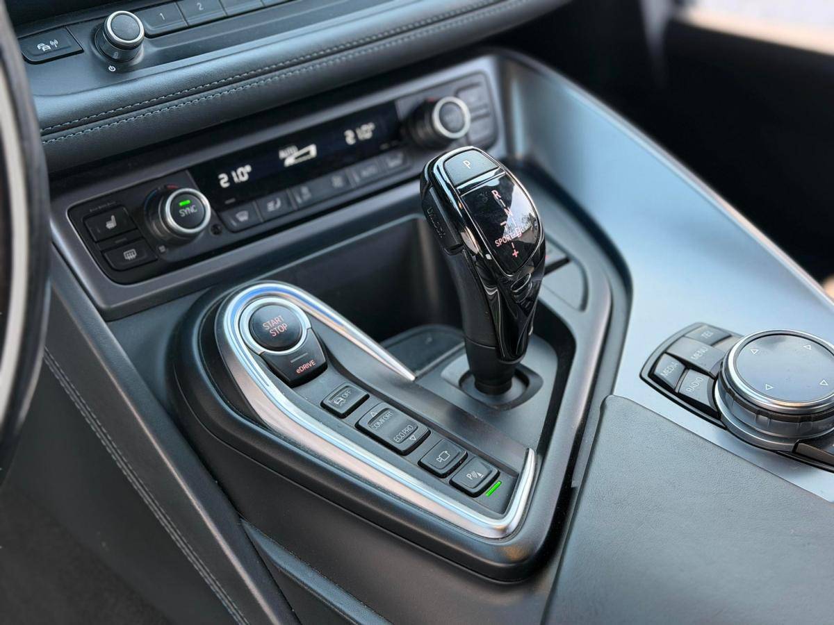 bmw-i8-2014-hibrido-a-gasolina-1499cc