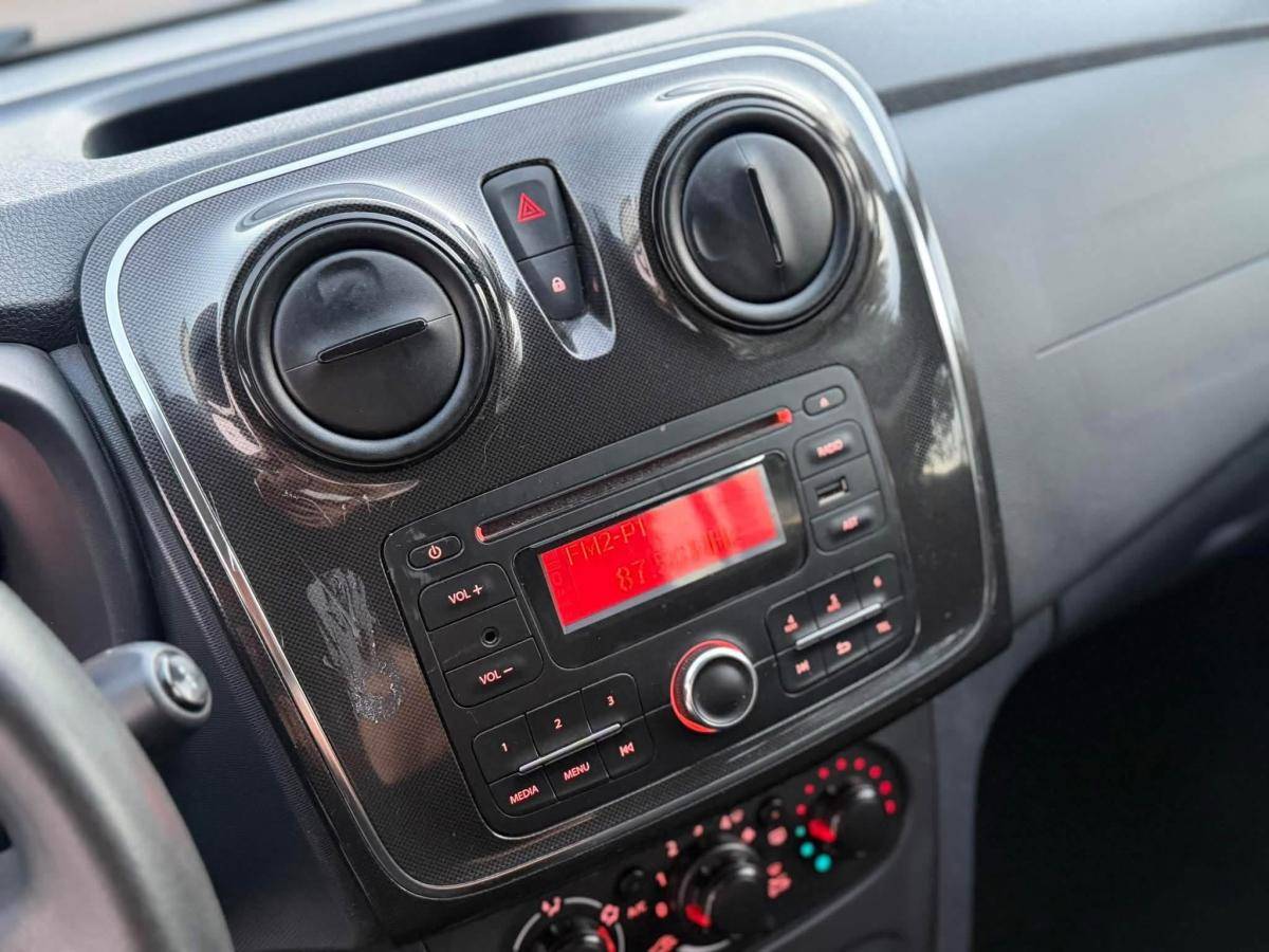 dacia-sandero-2018-gasolina-999cc