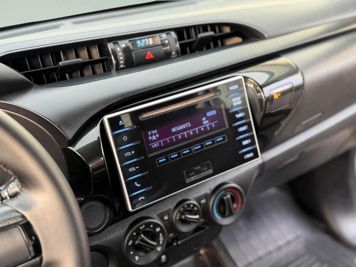 toyota-hilux-2018-diesel-2393cc