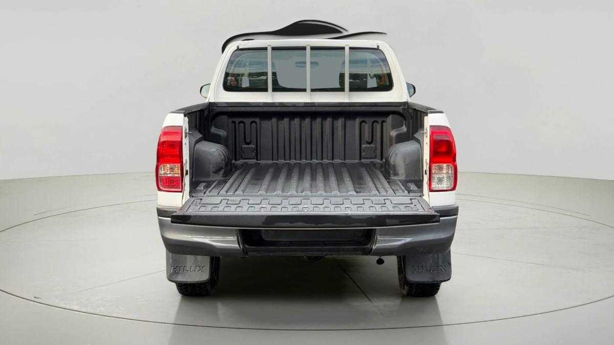 toyota-hilux-2018-diesel-2393cc