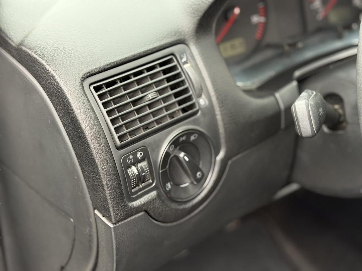 volkswagen-golf-1999-diesel-1896cc