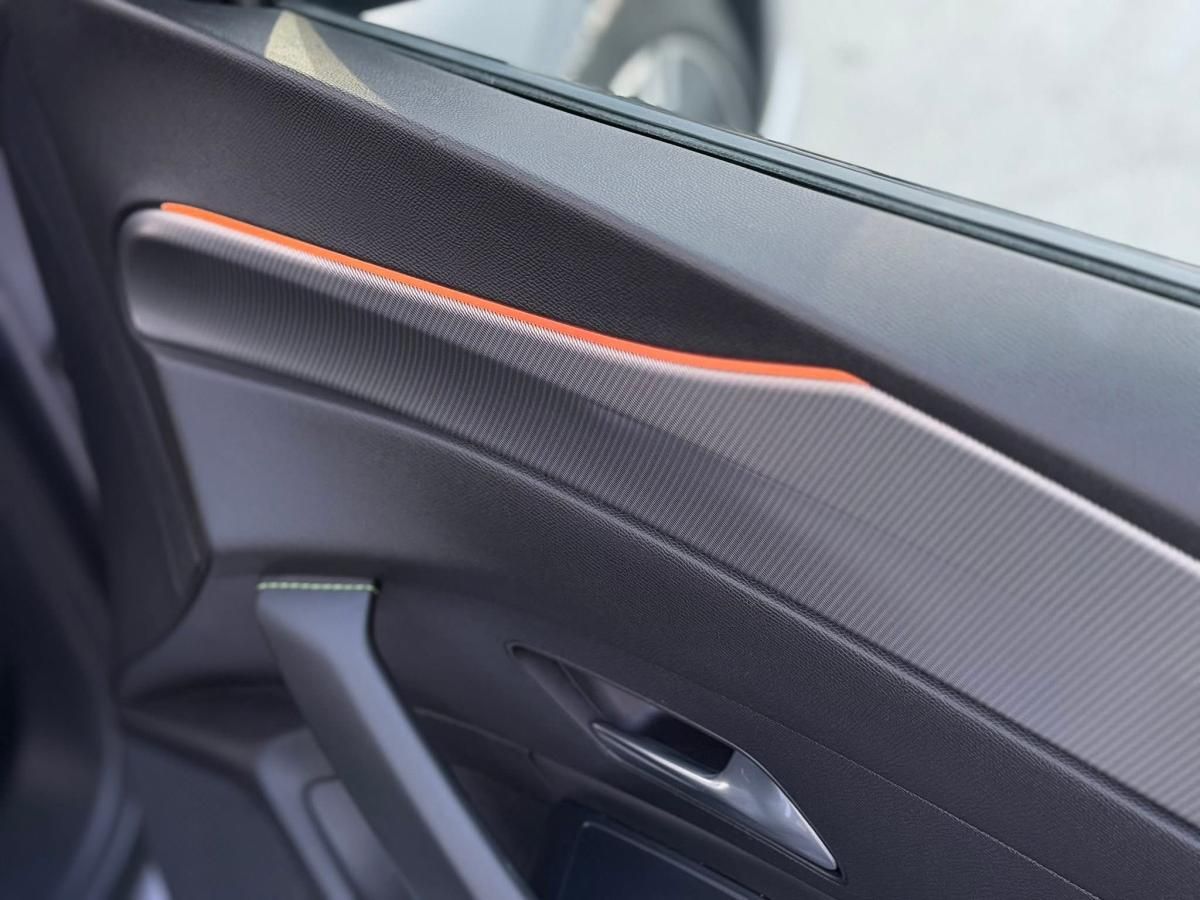peugeot-308-sw-2023-gasolina-1199cc