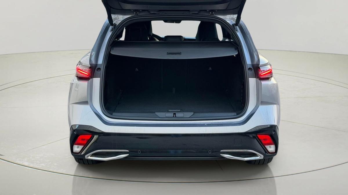 peugeot-308-sw-2023-gasolina-1199cc
