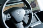 tesla-model-y-2023-eletrico-500cc