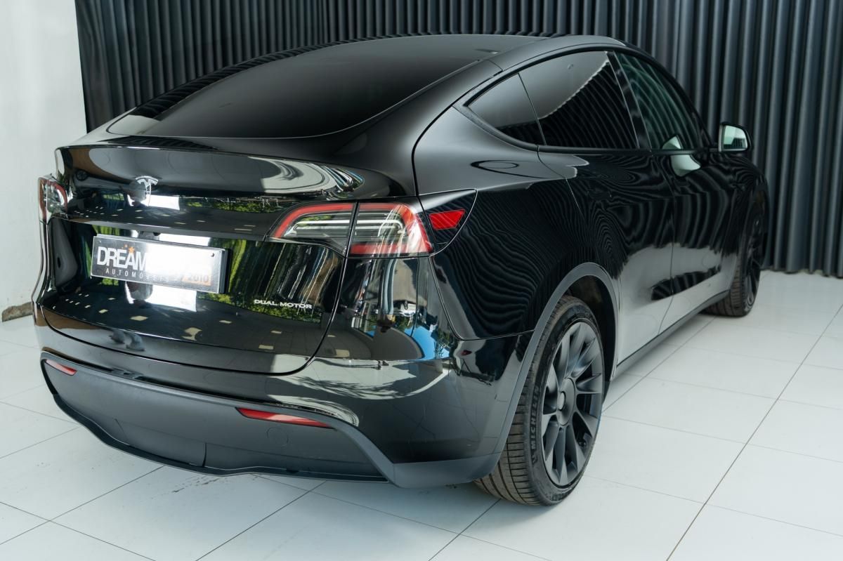 tesla-model-y-2023-eletrico-500cc