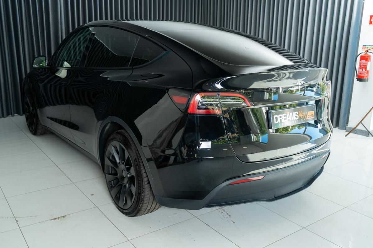 tesla-model-y-2023-eletrico-500cc