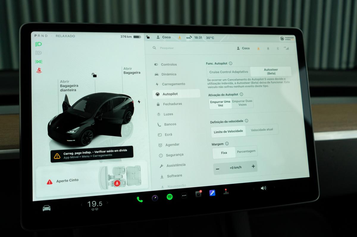 tesla-model-y-2023-eletrico-500cc