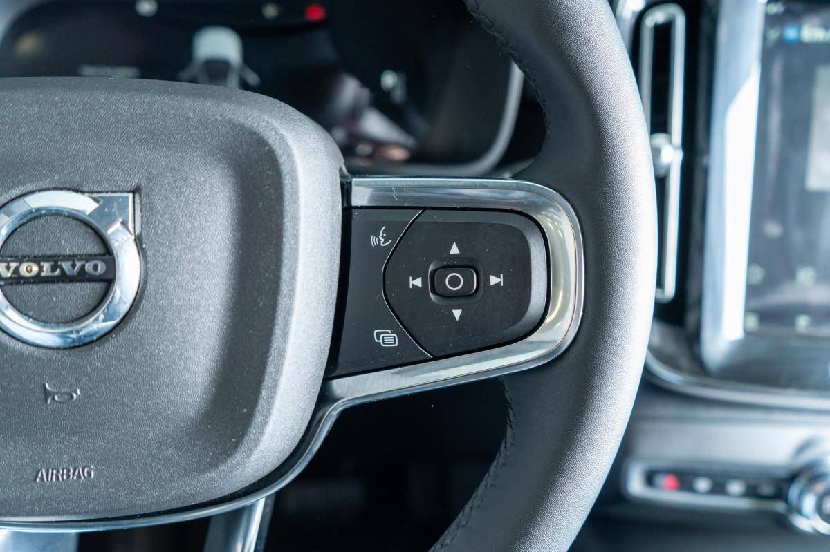 volvo-c40-2022-eletrico-500cc