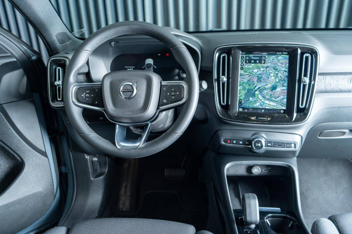 volvo-c40-2022-eletrico-500cc