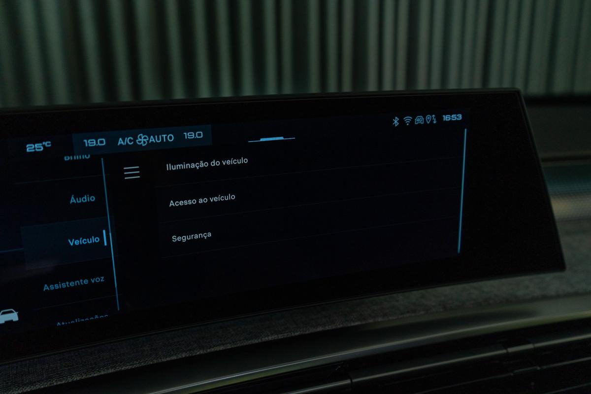 peugeot-e-3008-2024-eletrico-0cc