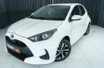 toyota-yaris-2022-hibrido-a-gasolina-1490cc