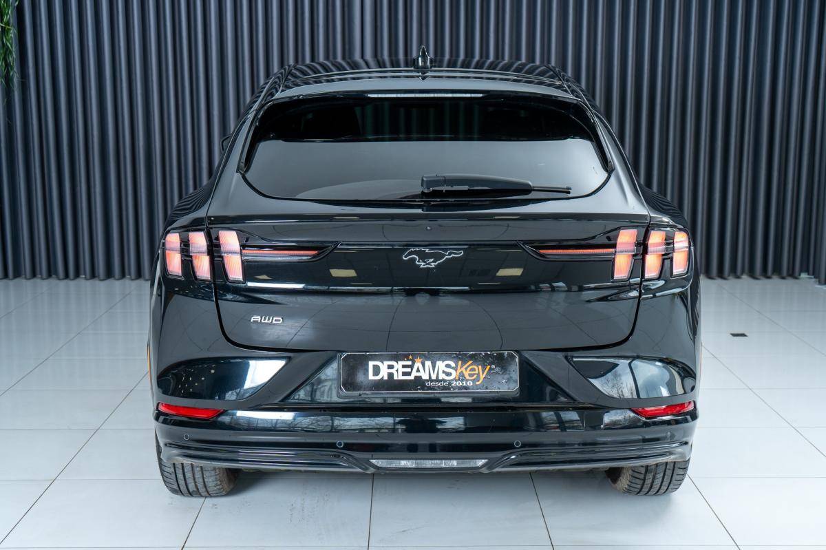 ford-mustang-2023-eletrico-500cc
