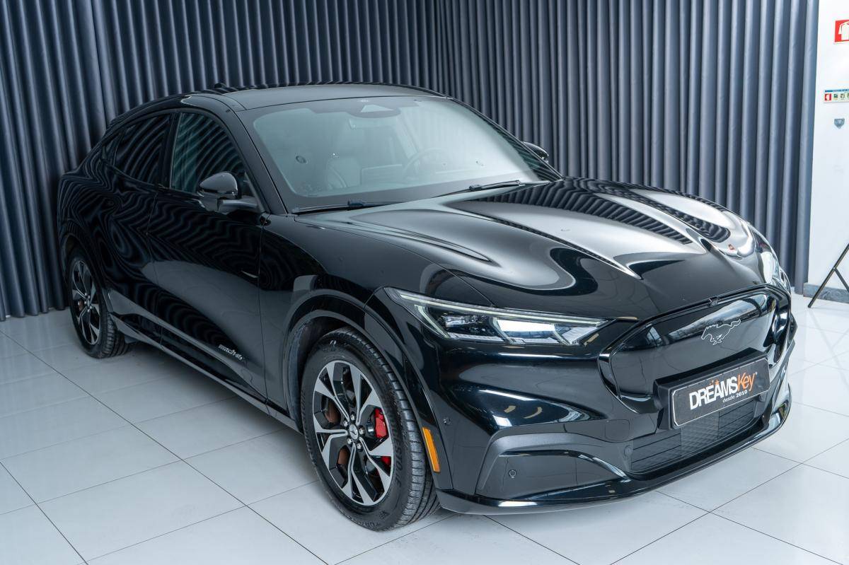 ford-mustang-2023-eletrico-500cc