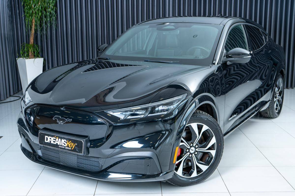 ford-mustang-2023-eletrico-500cc