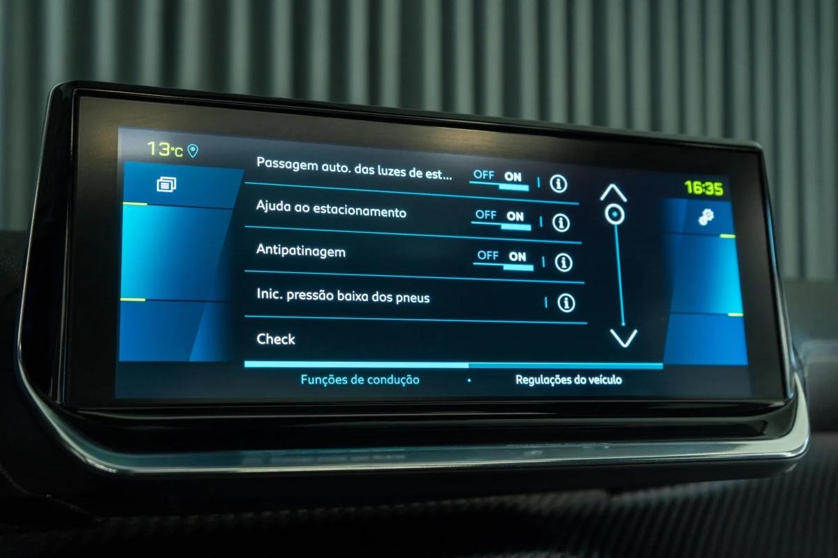 peugeot-2008-2020-eletrico-500cc