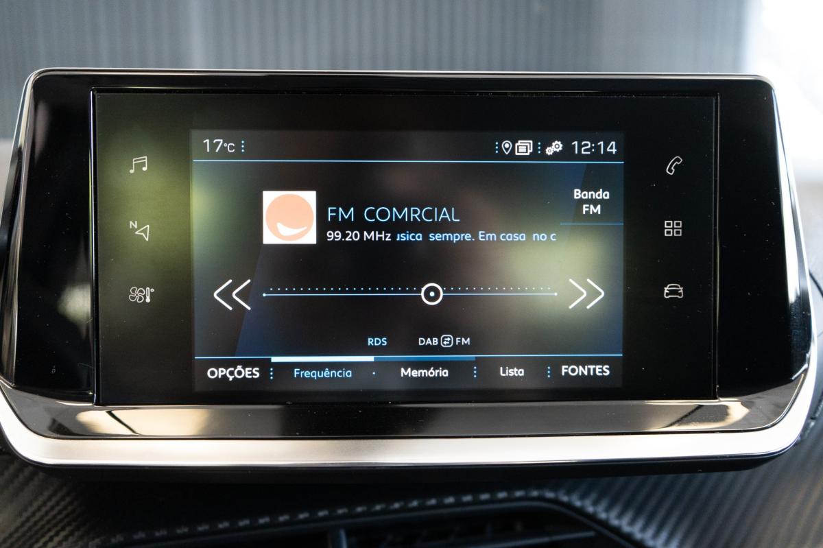 peugeot-2008-2021-gasolina-1199cc