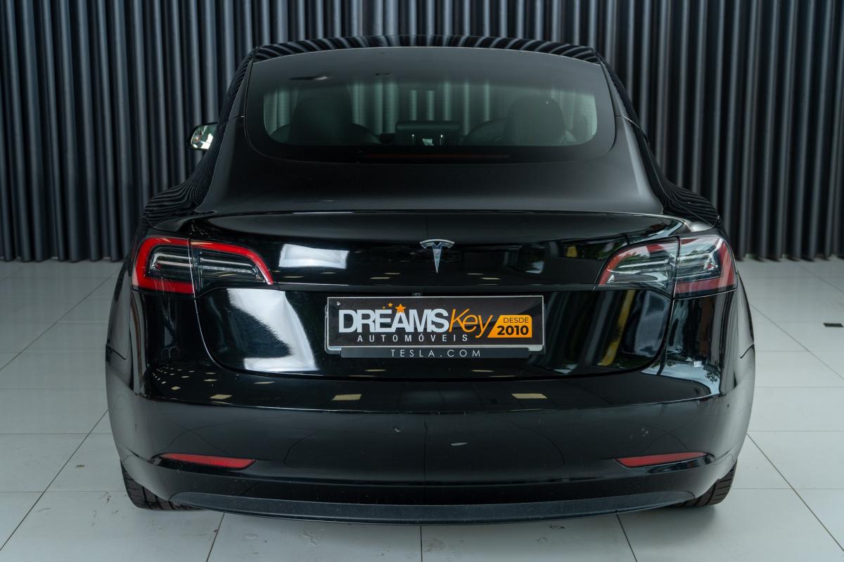 tesla-model-3-2023-eletrico-500cc
