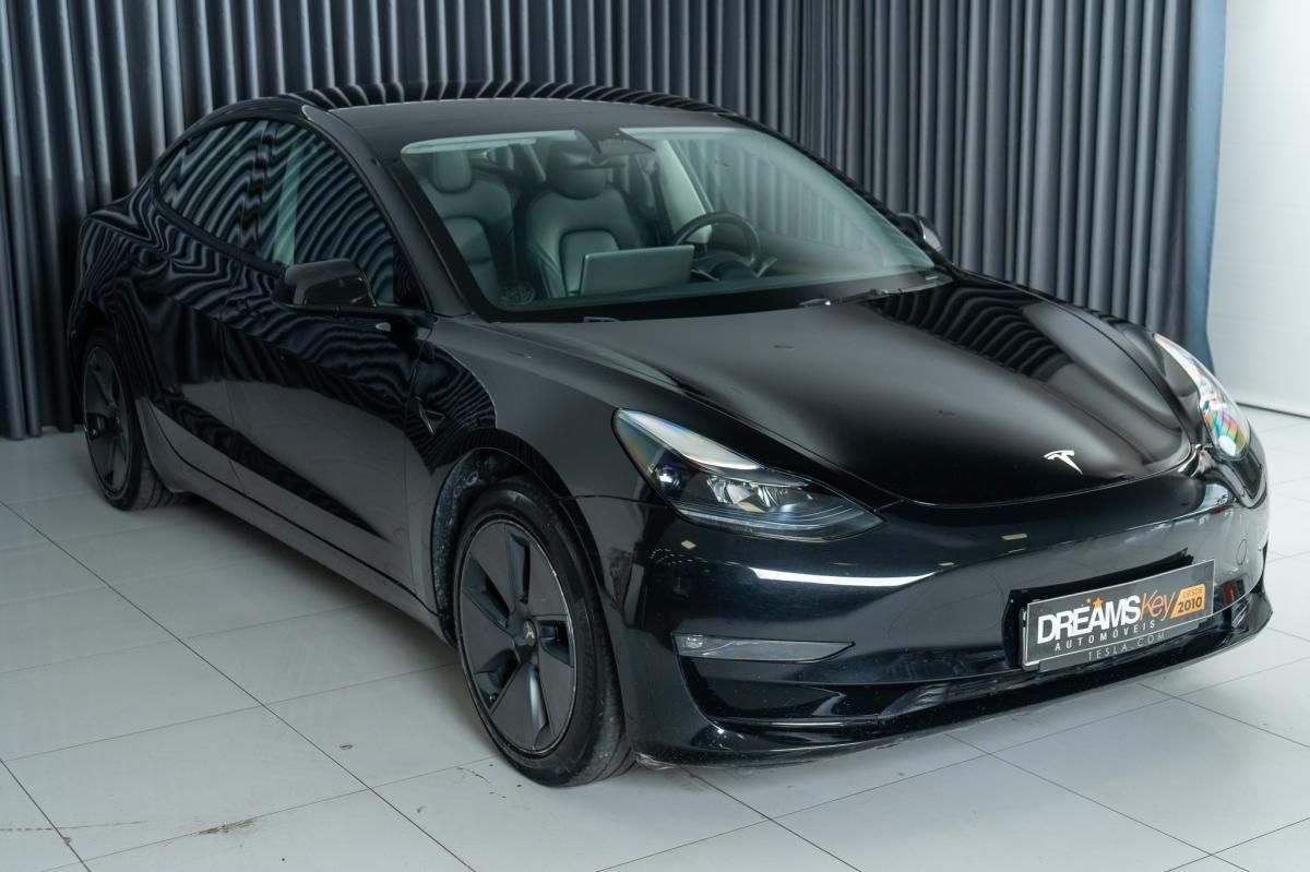tesla-model-3-2023-eletrico-500cc